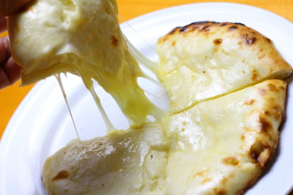 Cheese naan