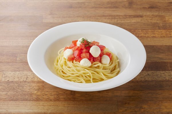 Fresh Tomato and Mozzarella Cheese