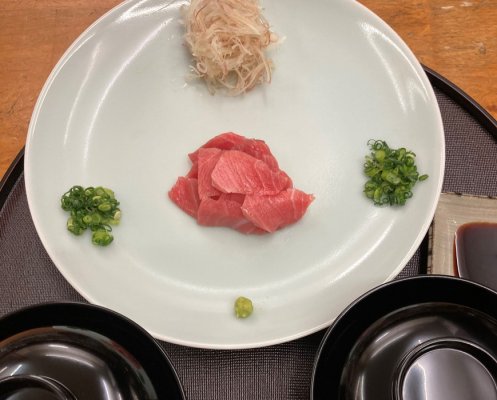 Example dish: "Tuna tataki"