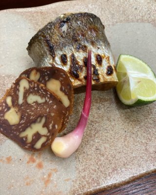 Example dish: “Salt-grilled barracuda”