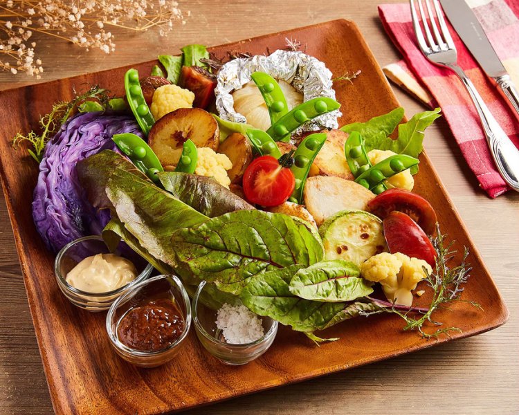 Earth's Bounty Hearty Plate