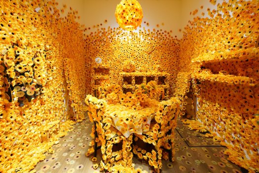 Yayoi Kusama, “Flower Obsession” (detail) 2017/2020 Installation view at the Yayoi Kusama Museum 2021©YAYOI KUSAMA