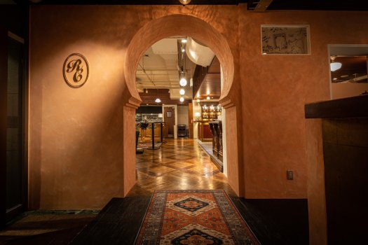 Store interior 1