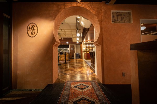 Store interior 1