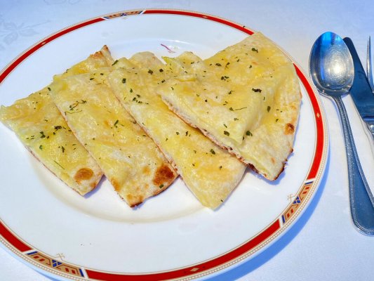Cheese Naan（Cheese Naan）