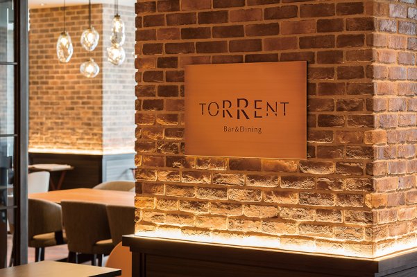 Bar & Dining TORRENT